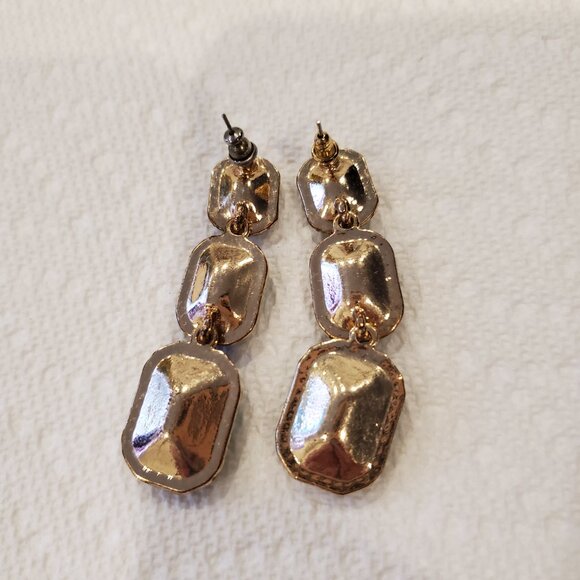 Gorgeous Emerald Green Dangling Earrings Faceted Cut Glass Bezelled Mini Stones - Picture 5 of 6